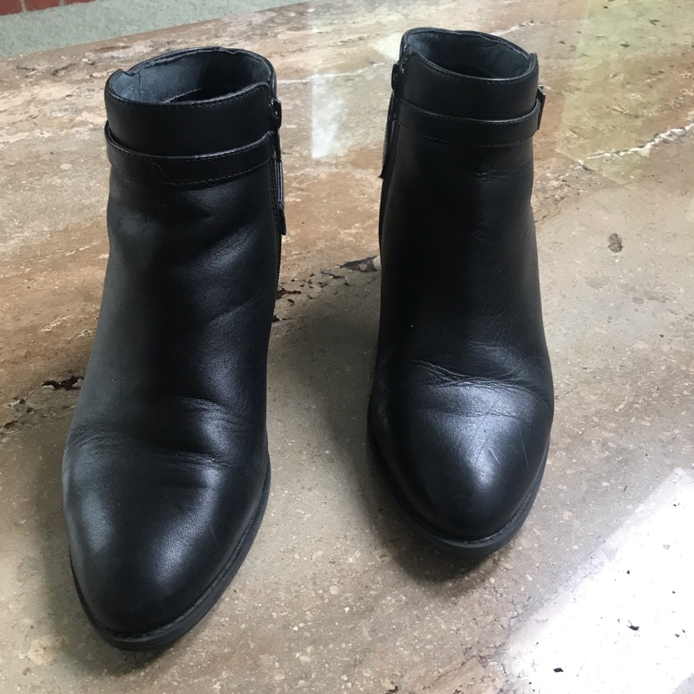 Vionic Women’s Black Booties